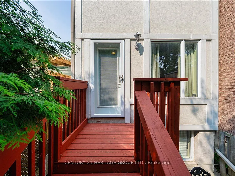 169 King Edward Ave — Photo 29
