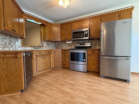3rd image of 324 7th St