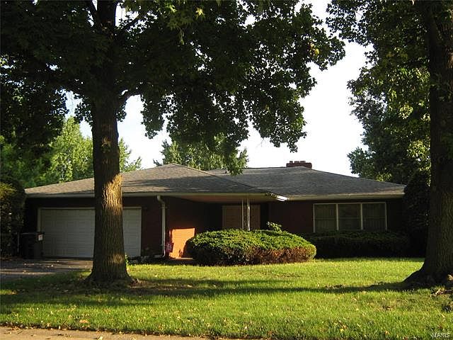 1st image of 2260 Shirlene Dr
