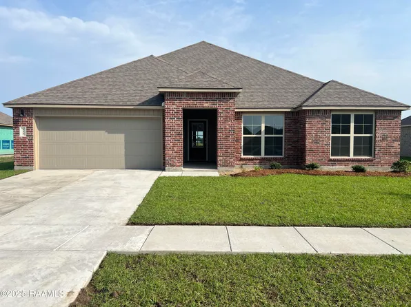 513 Fontaine Ct, Breaux Bridge, LA 70517