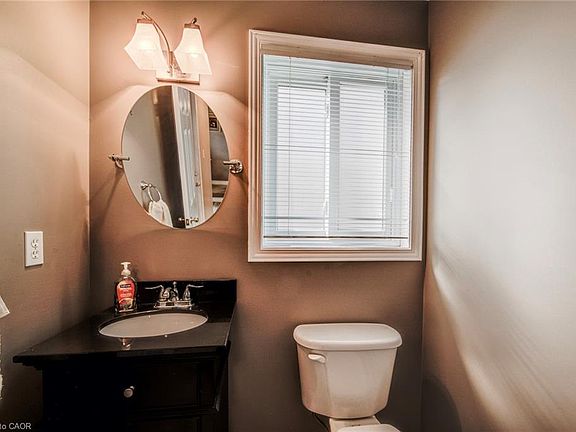 4th image of 272 Gatehouse Dr