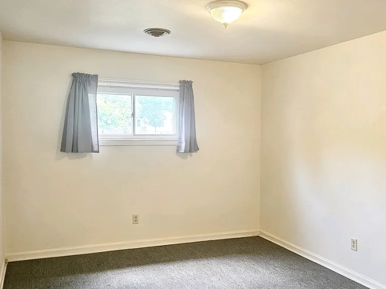 38 Brenda Ct #2 — Photo 17