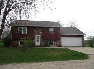297 12th St, Marseilles, IL 61341
