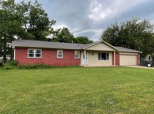 422 N Forest St, Jenks, OK 74037