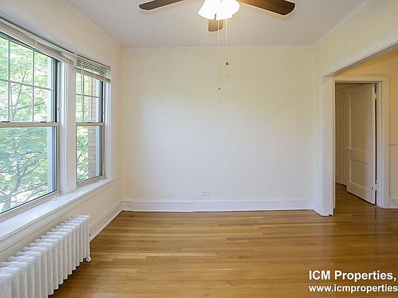 4th image of 1611 W Berteau Ave #3