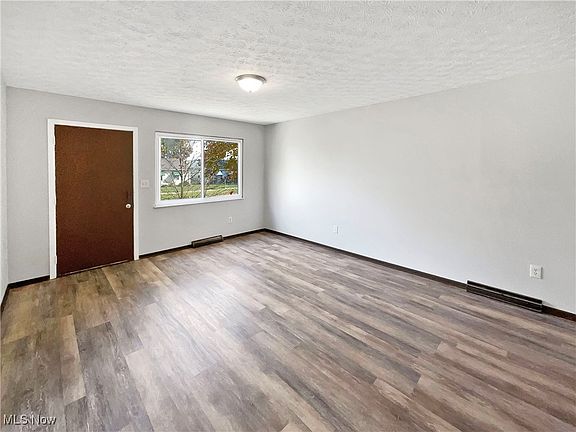 3rd image of 2228 Nesmith Lake Blvd