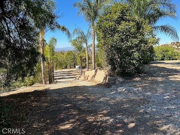 4th image of 43735 Cardinal Rd