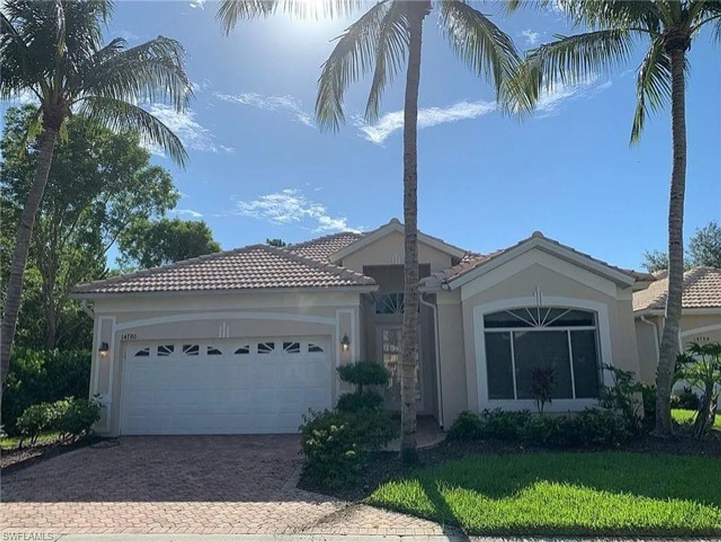 ** Stunning Pool And Spa Home In Glen Eden On The Lakes ** Annual Or Seasonal Rental ** — Photo 3