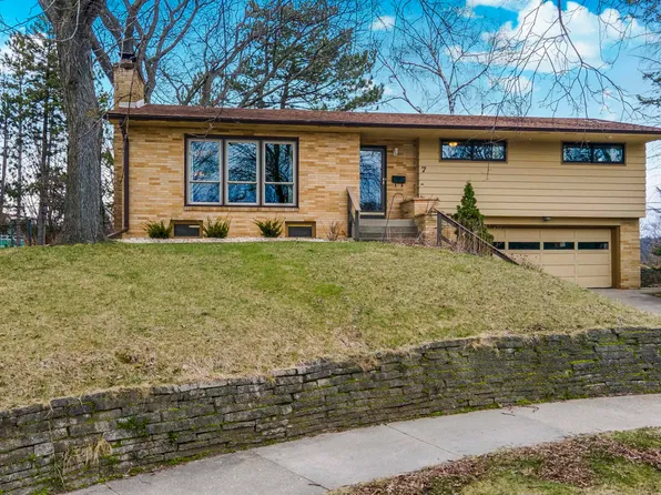 7 Kewaunee Ct, Madison, WI 53705