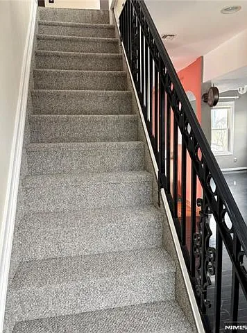266 Livingston Ave #2 — Photo 8