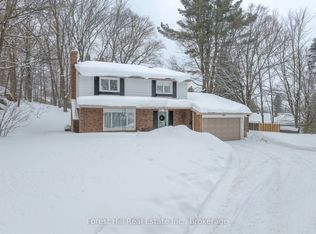 1 Maplecrest Ct, Huntsville, ON P1H 1G2