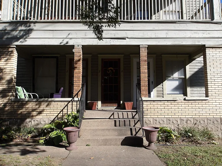 629 W Ormsby Ave — Photo 10
