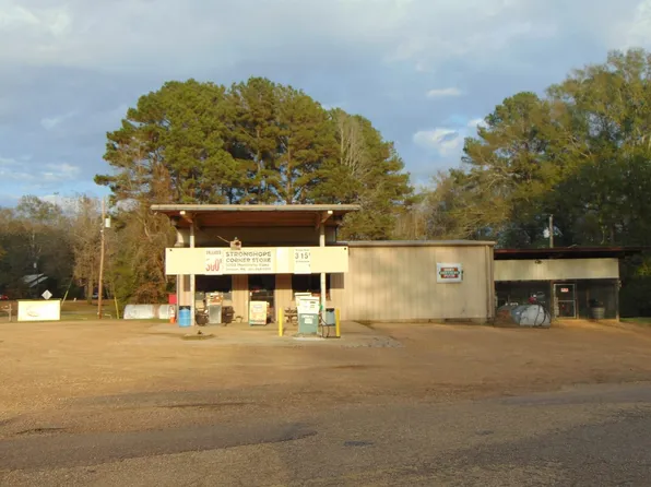 5002 Monticello Rd, Wesson, MS 39191