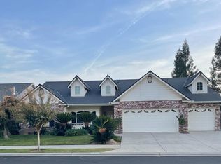 684 Loyola Ave, Clovis, CA 93619