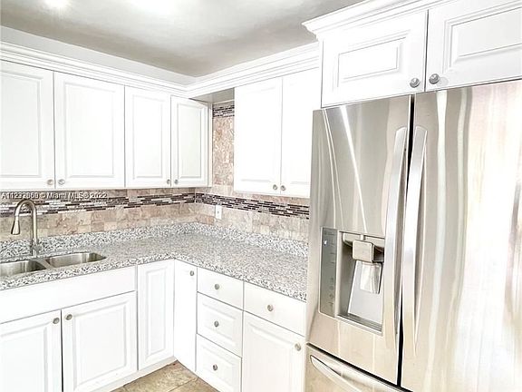 4th image of 641 NW 21st St #A