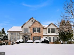 1310 Hyde Park Dr, Lancaster, PA 17601