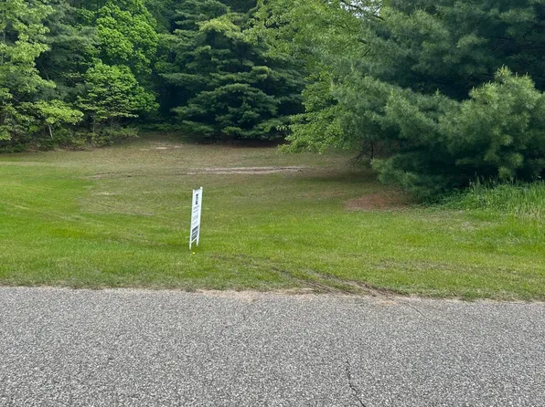 7904 W Duck Rd, Mears, MI 49436