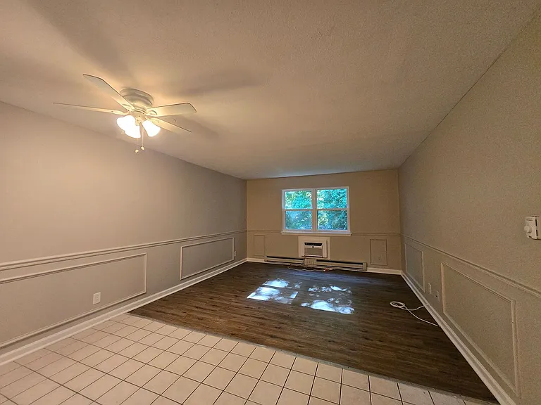 Creekwood Apartments - Farmington — Photo 10