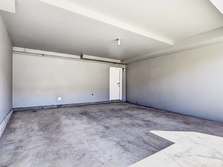 3244 Foundry Pl — Photo 24