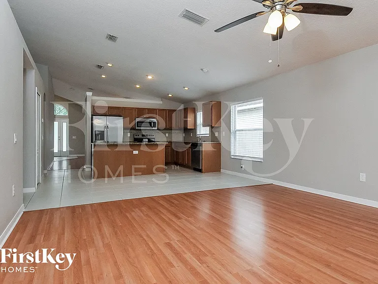 8129 Alamosa Wood Ave — Photo 5