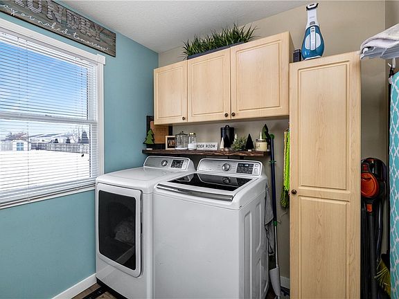 3rd image of 6981 NE 11th Ct