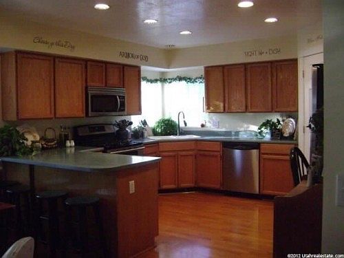 4th image of 1164 S Cannon Dr