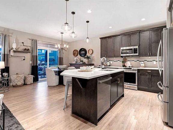 5th image of 444 Evansglen Dr NW