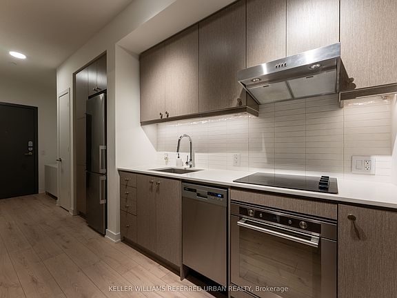 5th image of 9 Tecumseth St #206
