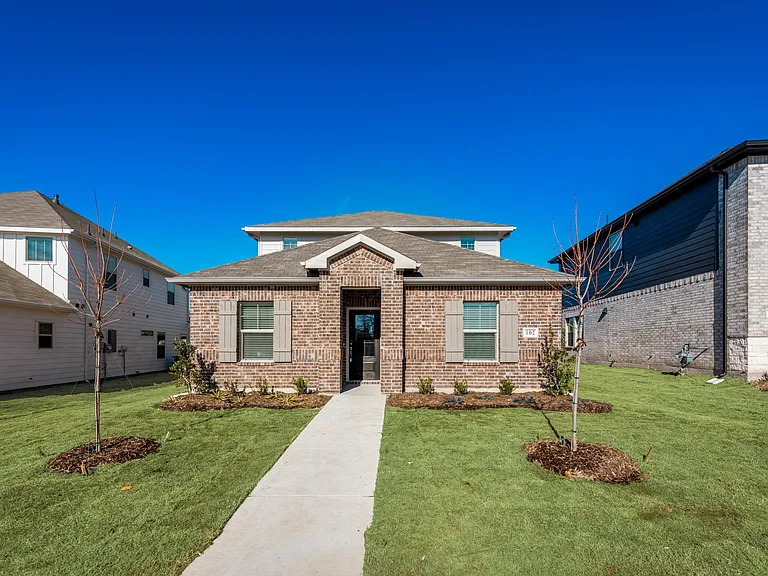 102 Monarch Way — Photo 3