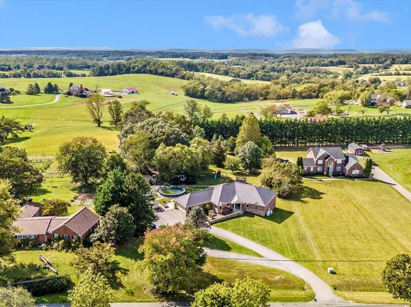 21618 Slidell Rd, Boyds, MD 20841