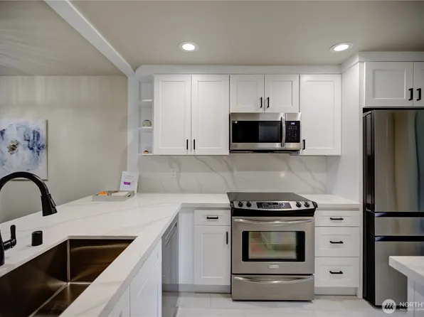 13896 NE 66th Street #586, Redmond, WA 98052