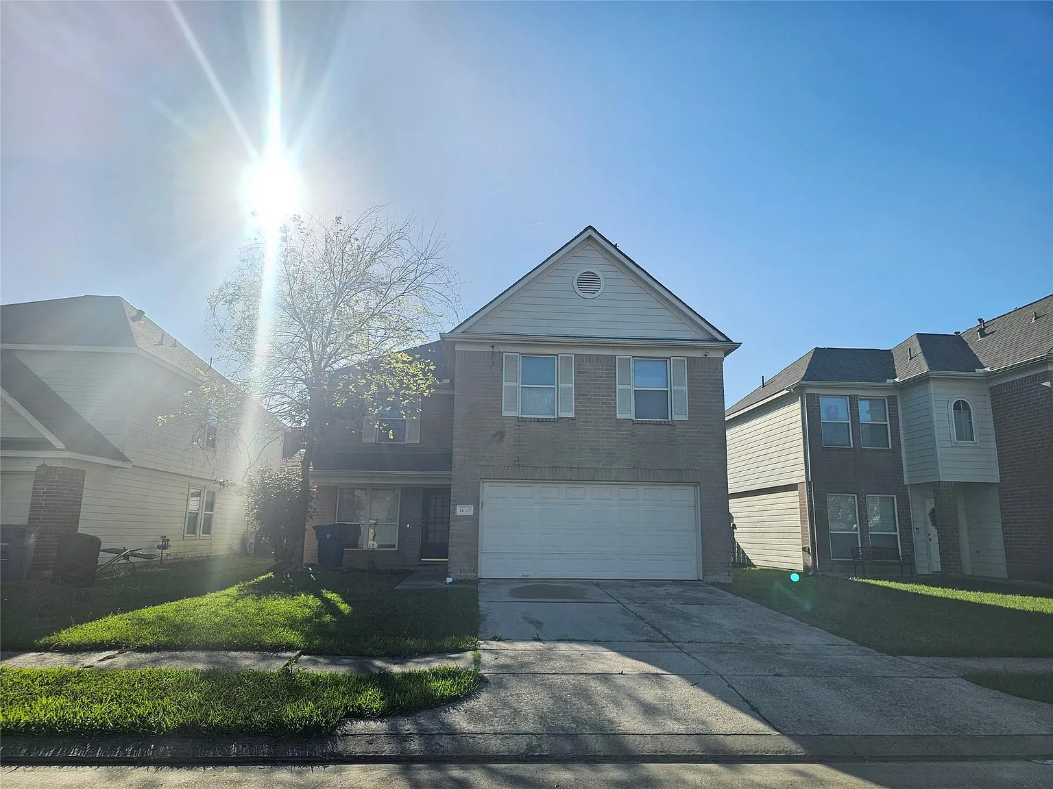 4 bed, 2.5 bath, 3136 sqft, $2,700 — Photo 1