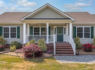 45 Harbor Dr, Reedville, VA 22539