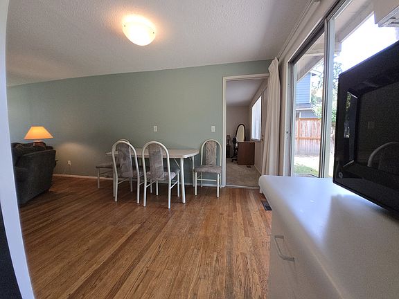 5th image of 427 155th Ave SE