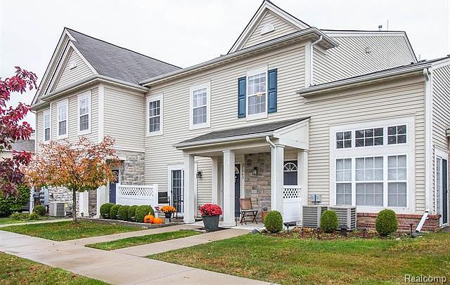1st image of 25843 Maritime Cir S