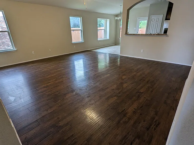 6627 Ambrose Cir — Photo 36