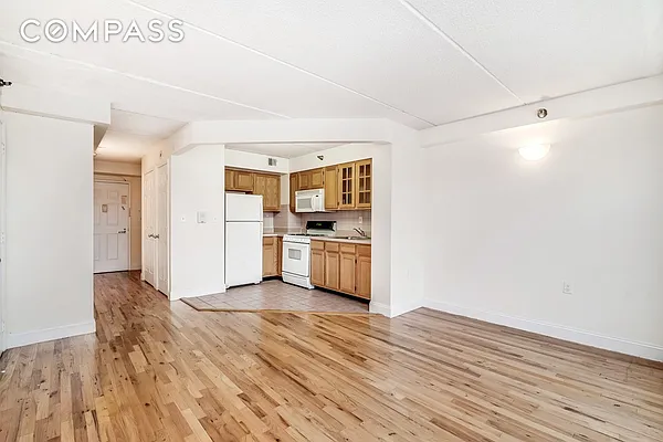 Rented by Compass | media 2