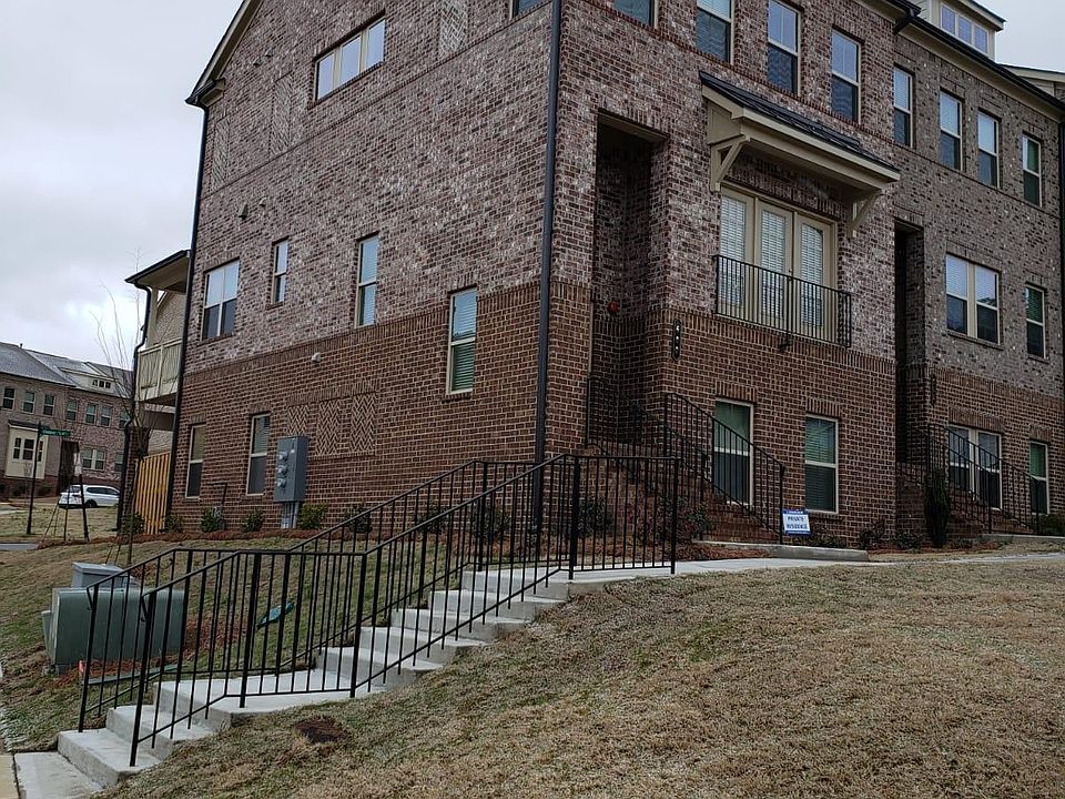 1st image of 600 Chelsey Ct