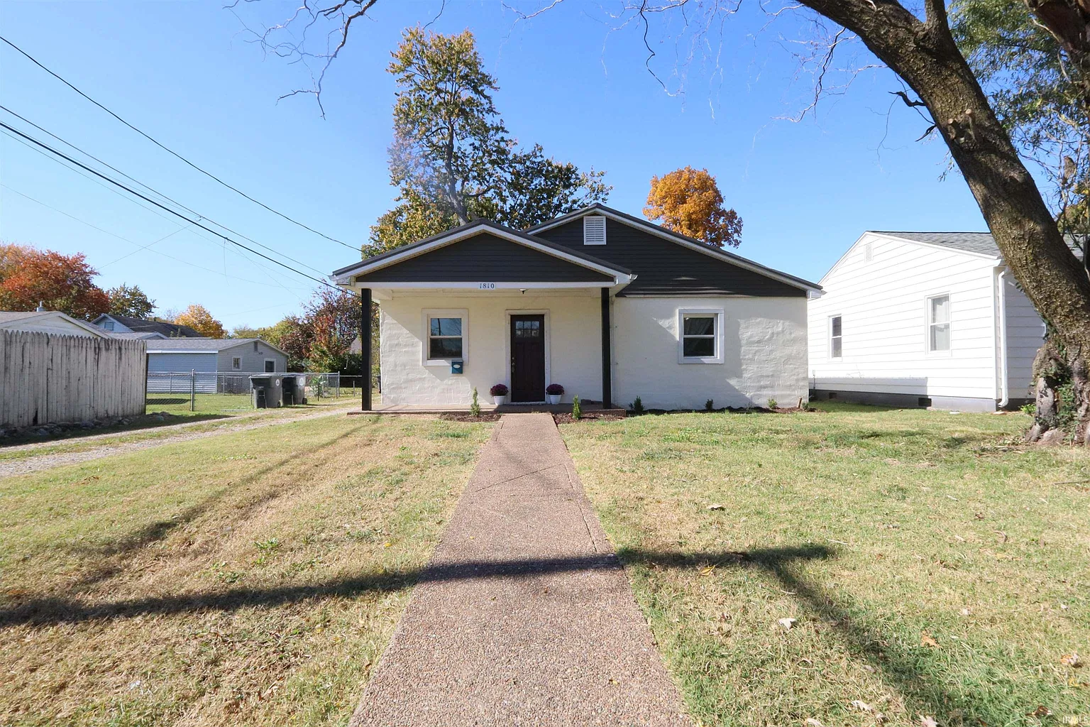 1810 Garrison Ave photo 1