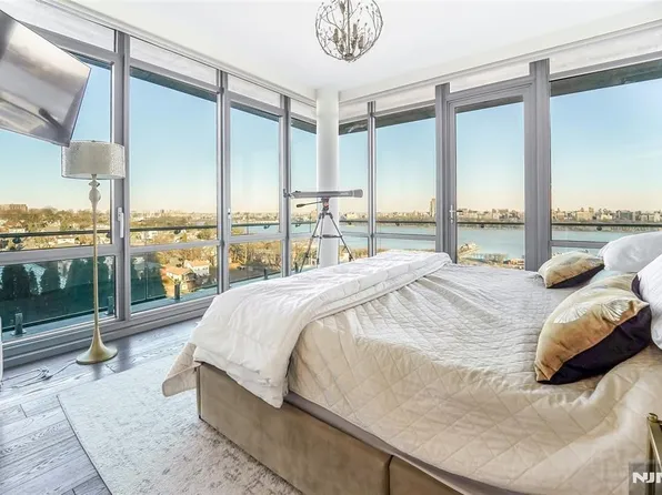 320 Adolphus Avenue image 12 of 43