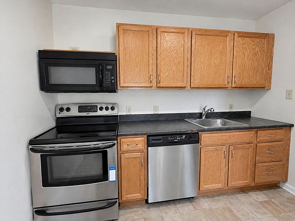 5th image of 1264 Villa Ln Unit F