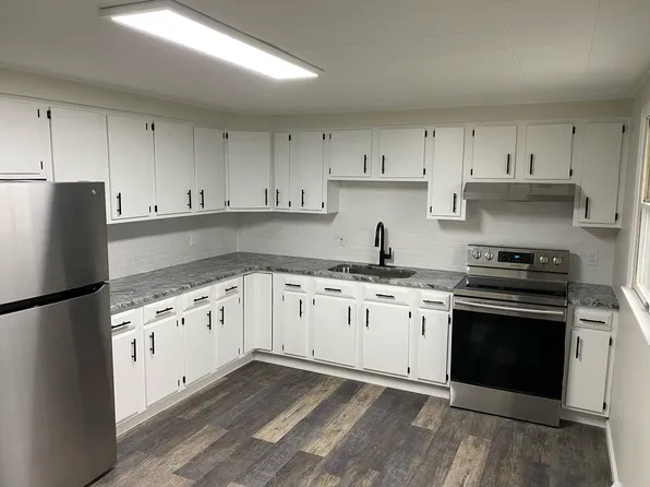 4635 Porter Center Rd, Lewiston, NY 14092