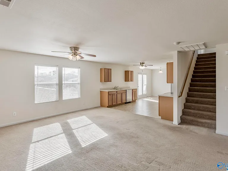 105 Bayside Ln — Photo 5