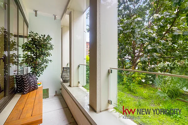 Rented by Keller Williams NYC | media 19