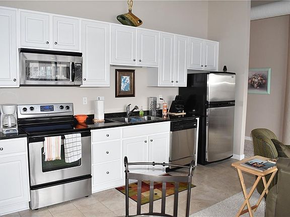 4th image of 401 W Shoreline Dr Unit 248