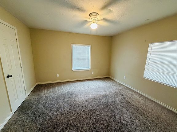 2nd image of 891 Washington Blvd
