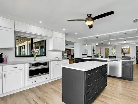 356 Nassau Ct — Photo 16