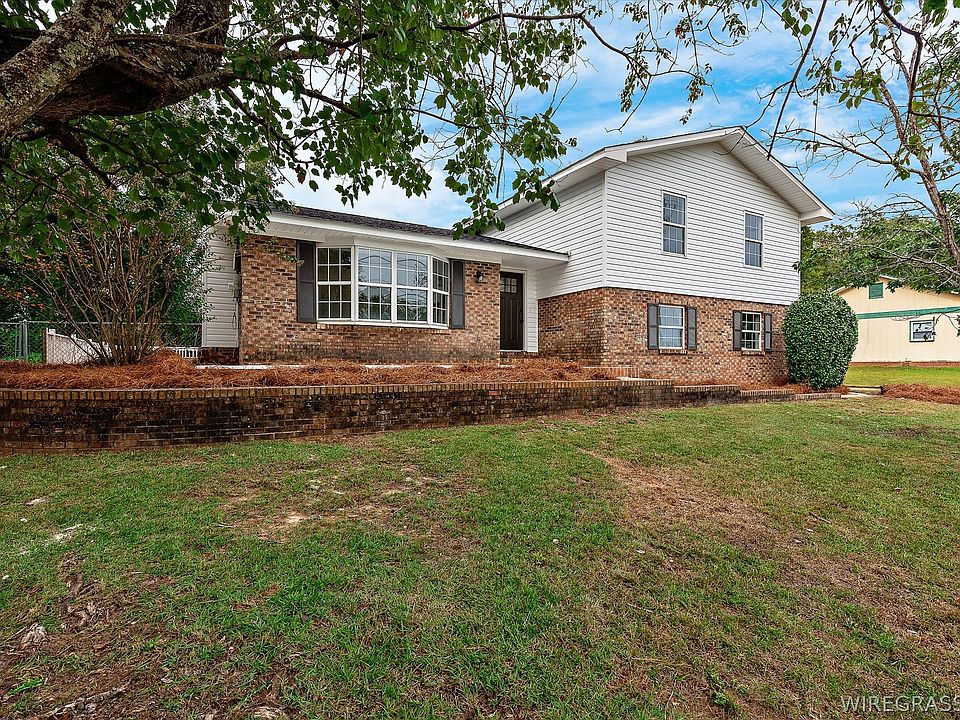 1st image of 141 Simpson Dr