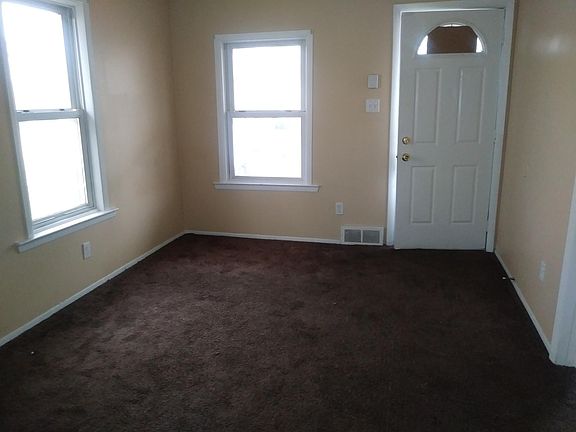 2nd image of 11093 Essex Ave
