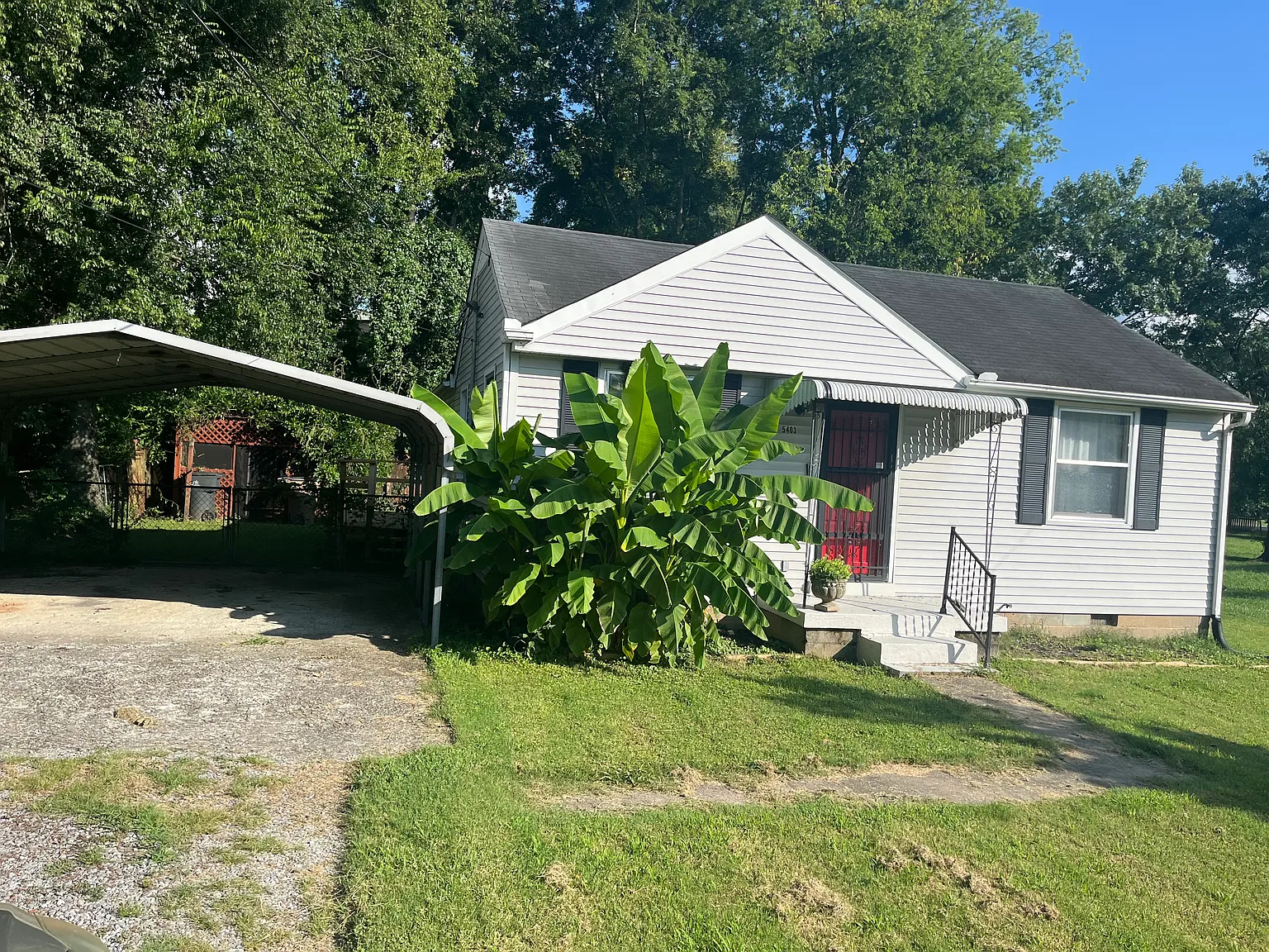 2 bed, 1.5 bath, 1020 sqft, $2,000 — Photo 2